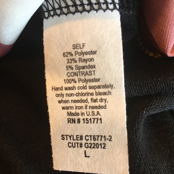 ⭐️ HP 🎉Striped V-neck Top With Front Gathered Hem - Picture 6 of 6